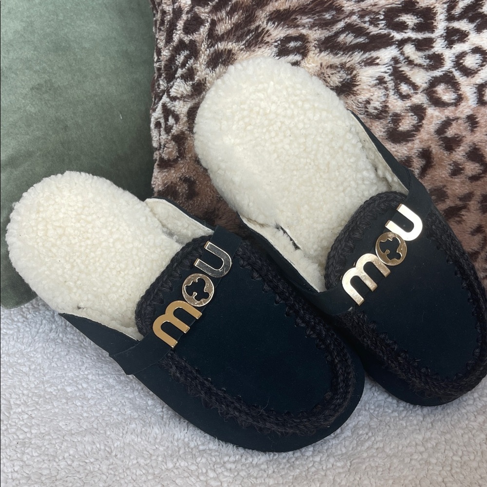 Mou Black Bio Slide with Cream Shearling